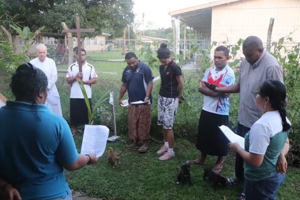 Ecological Stations of the Cross - Photo: Paula Suka