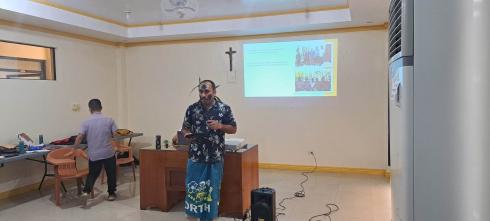 Mosese Yacalevu sharing his mission story in the Philippines - Photo: Mosese Yacalevu