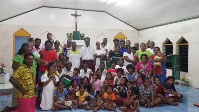 Fr Willie Lee with the parishioners of Kuria - Photo: Fr Willie Lee