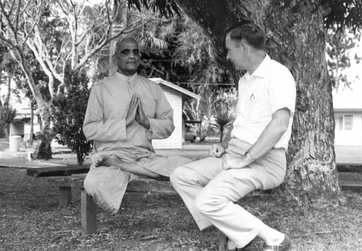 Fr. Tom Daly with Swami Bhaskaran lyer at Xavier College